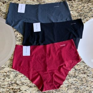 NEW Calvin Klein No-Show Panties